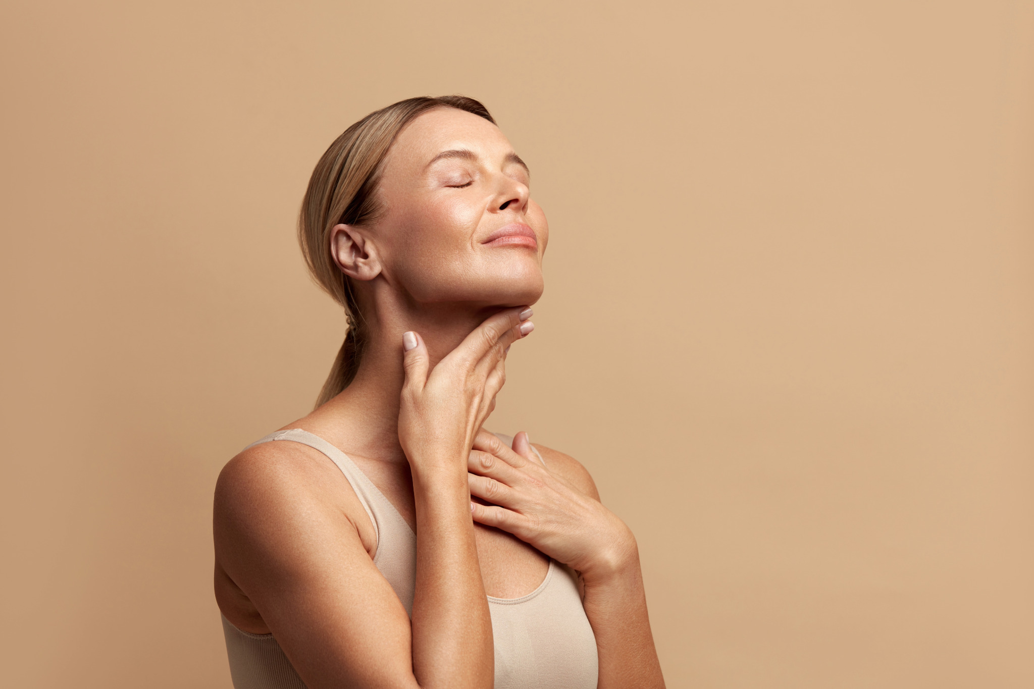 ANEOMED Aesthetics Luzern Microneedling Behandlung Needling FaltenbehandlungHautstraffung ohne OP Bestes Kosmetikstudio in der Schweiz